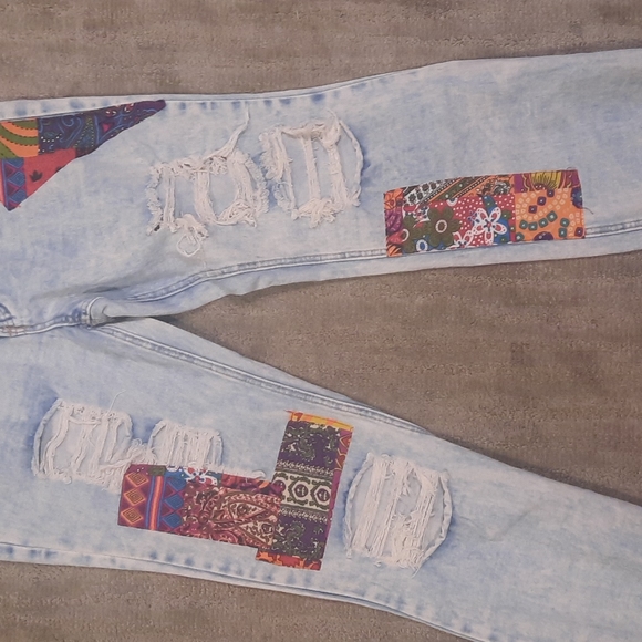 Almost famous - Picture 6 of 6